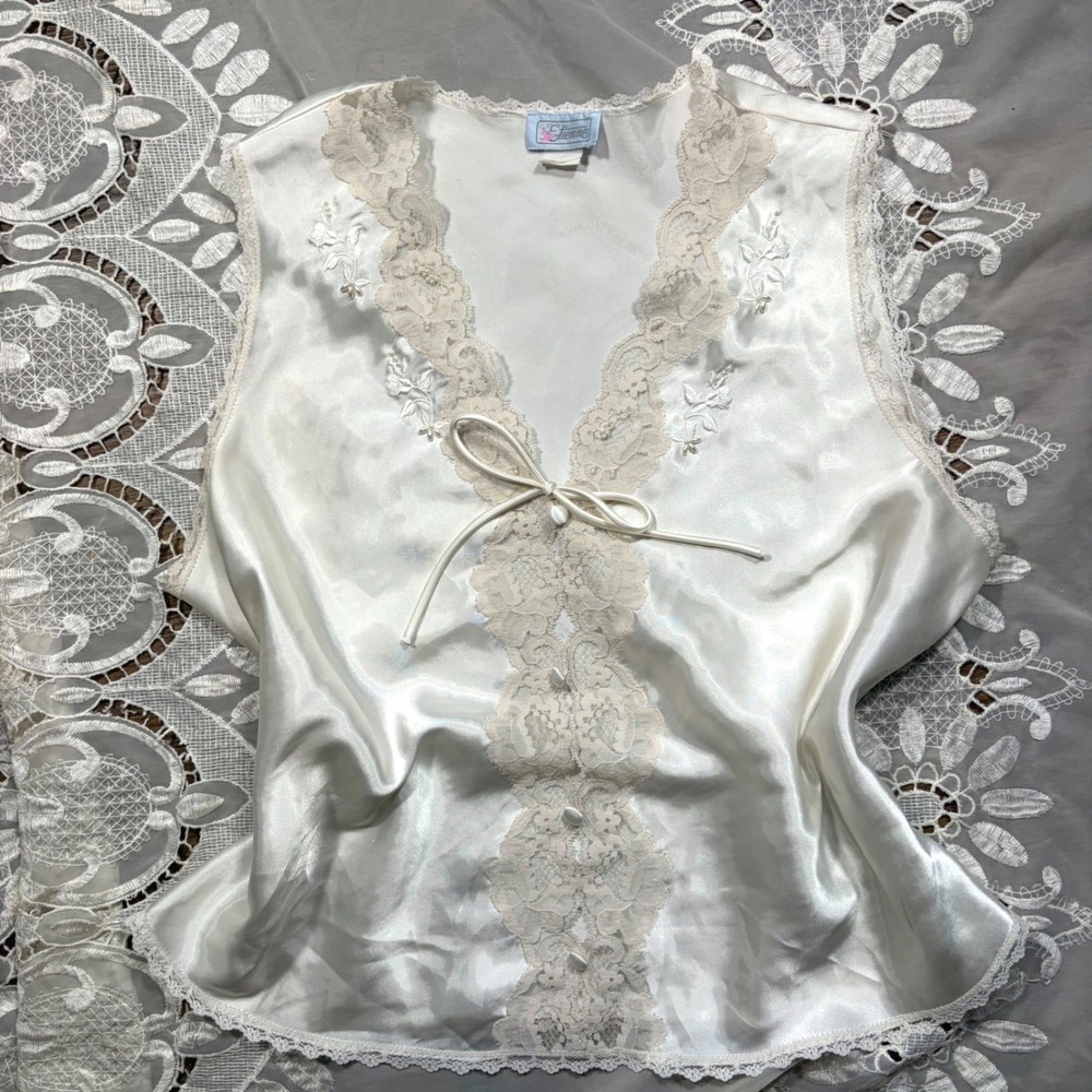 Vintage Bridal Cottage Satin Lace Pearl Beaded Camisole Top Sleeveless White Bow